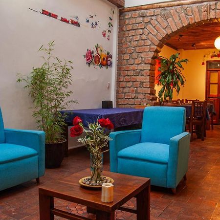 Casa De Las Rosas กูเอ็งกา ภายนอก รูปภาพ