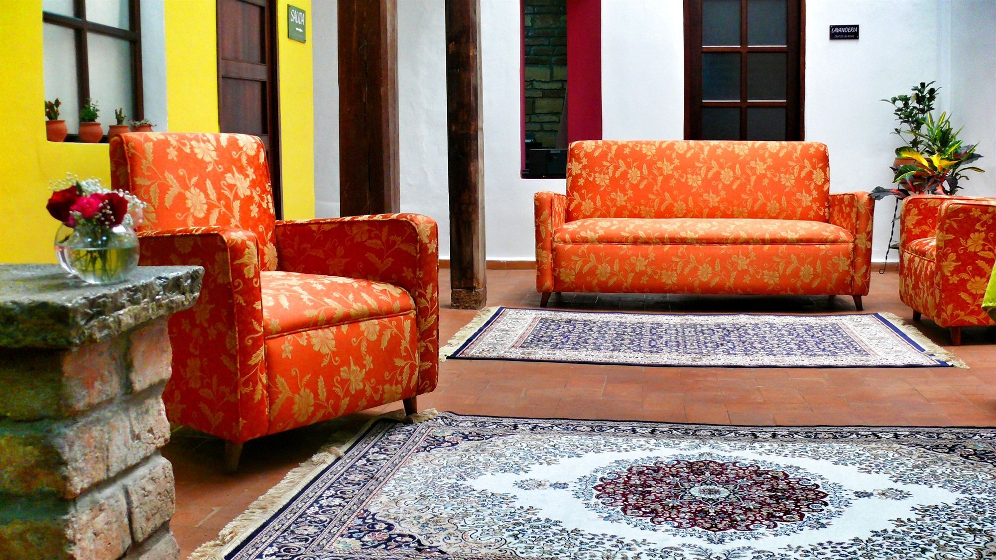 Casa De Las Rosas กูเอ็งกา ภายนอก รูปภาพ